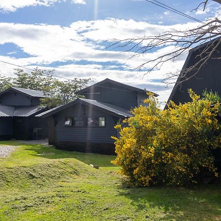 Utaka Cabanas Y Apartamentos ウシュアイア エクステリア 写真