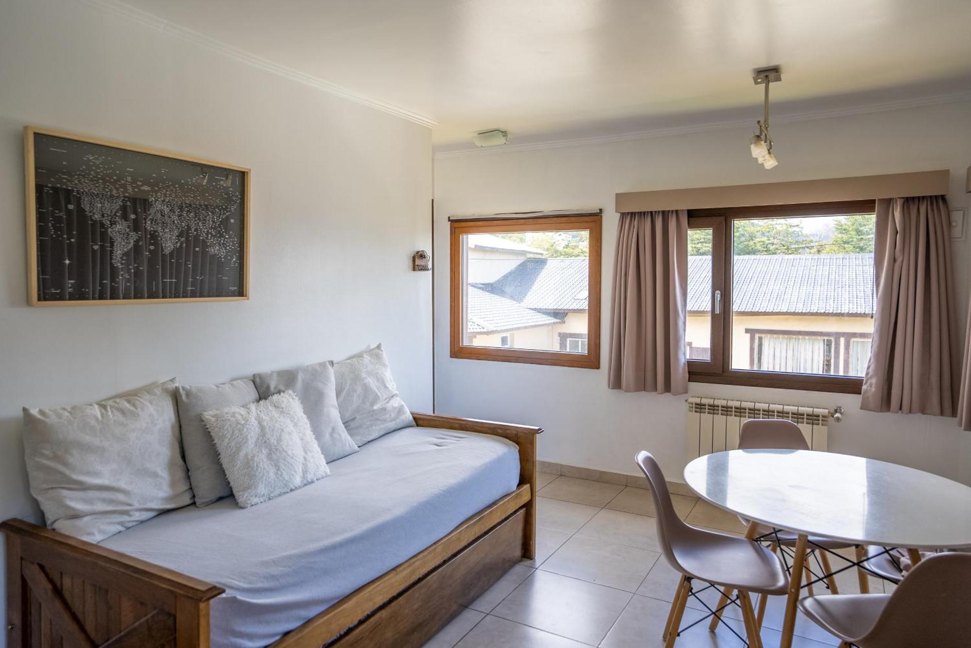 Utaka Cabanas Y Apartamentos ウシュアイア エクステリア 写真