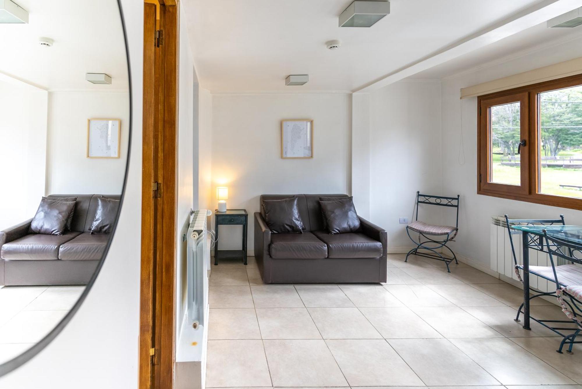 Utaka Cabanas Y Apartamentos ウシュアイア エクステリア 写真